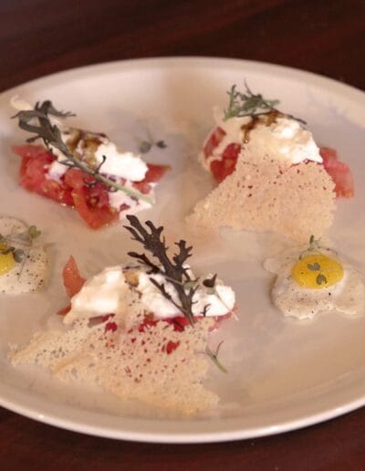 entrée la maison bleue restaurant Clermont Dessous